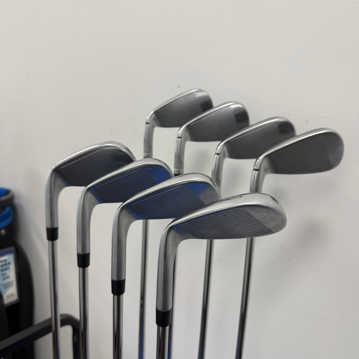 TaylorMade Qi Iron Set 5-PW,AW,AW Steel Stiff Flex Right Hand (Pre-Owned)