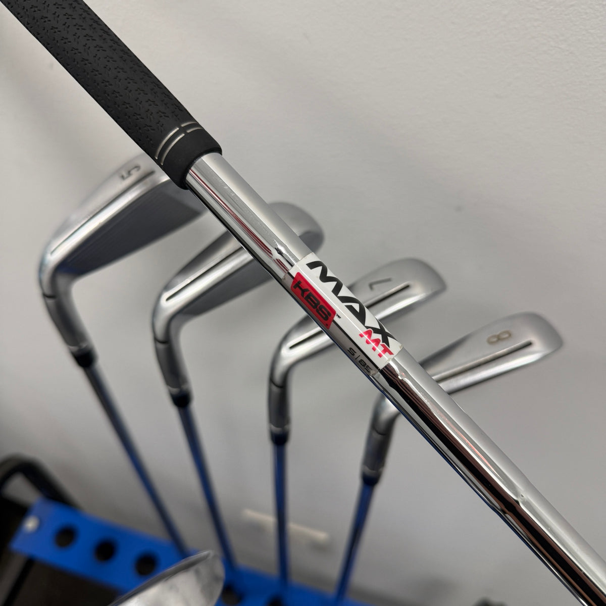 TaylorMade Qi Iron Set 5-PW,AW,AW Steel Stiff Flex Right Hand (Pre-Owned)