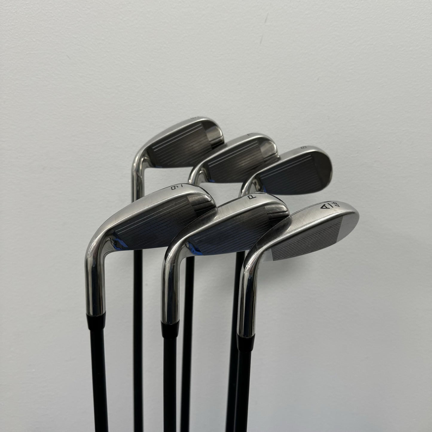 Callaway Rogue St Max Iron Set 6-PW, AW Graphite Senior Right Hand - VERY GOOD