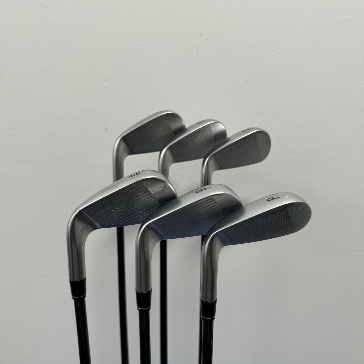 Callaway Apex Ai200 Iron Set 5-PW UST Recoil Dart Graphite Regular RH VERY GOOD