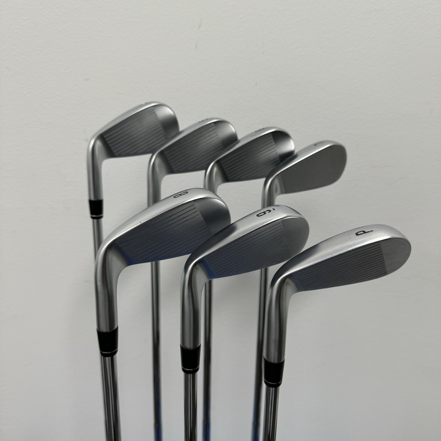 Callaway Apex Ai200 Iron Set 4-PW DG Mid 100 Steel Regular Right Hand - MINT