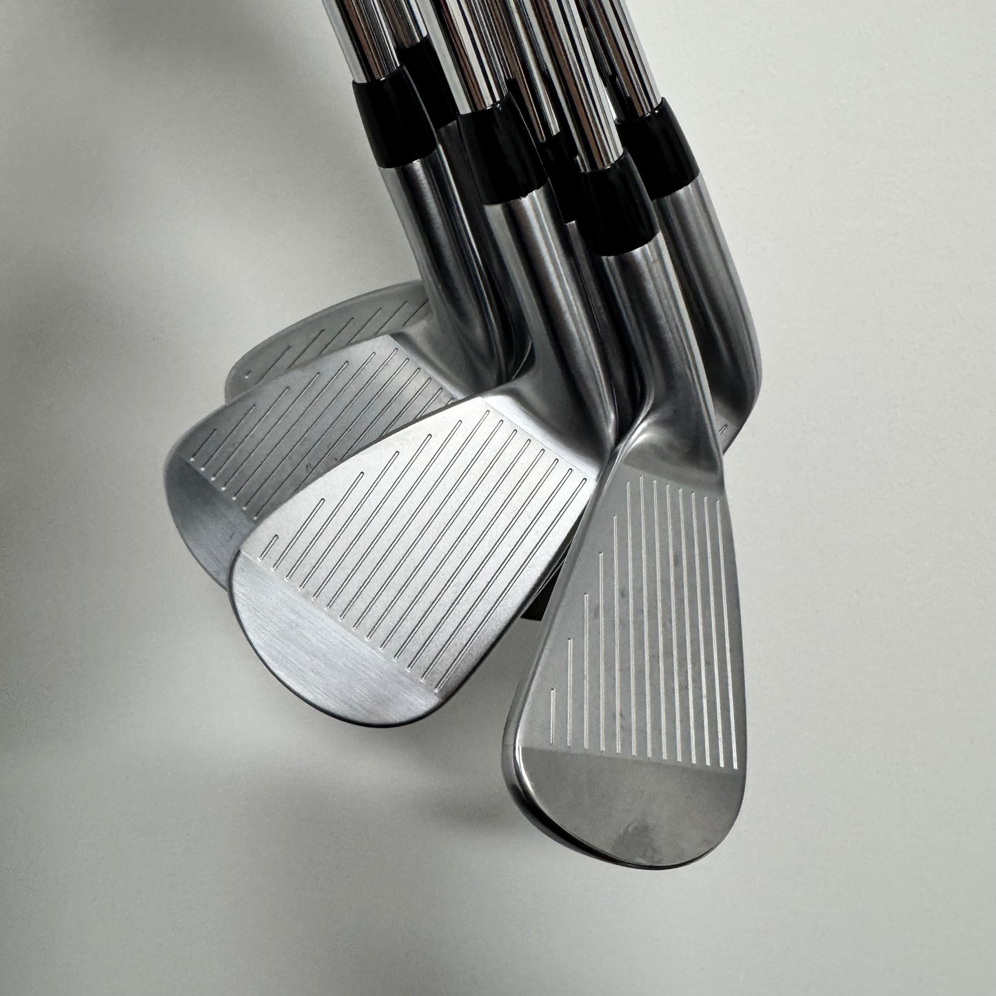 Titleist T100 4G Iron Set 4-PW AMT White Steel Stiff Right Hand - MINT