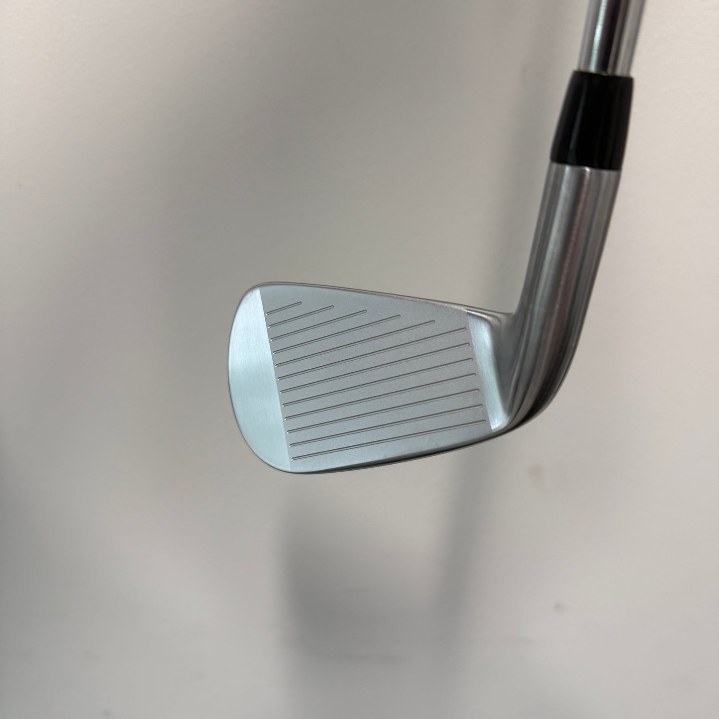 Titleist T200 #4 Iron Single Club AMT Black S300 Stiff Flex Right Hand - MINT