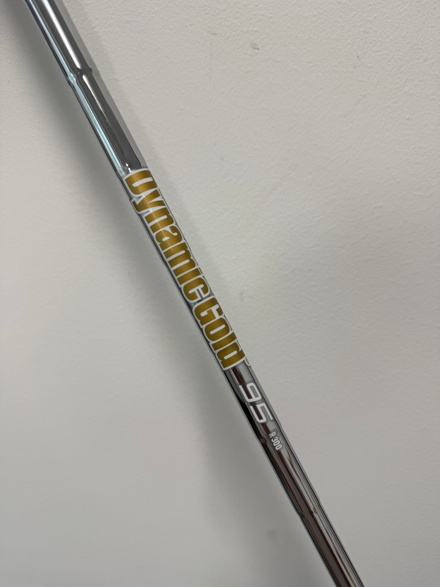 Mizuno JPX 923 Hot Metal #4 Iron Single Club Dynamic Gold 95 Regular Right Hand - MINT