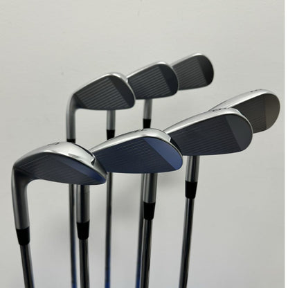 Mizuno JPX925 Hot Metal Iron Set 5-PW, GW Steel Stiff Right Hand - MINT